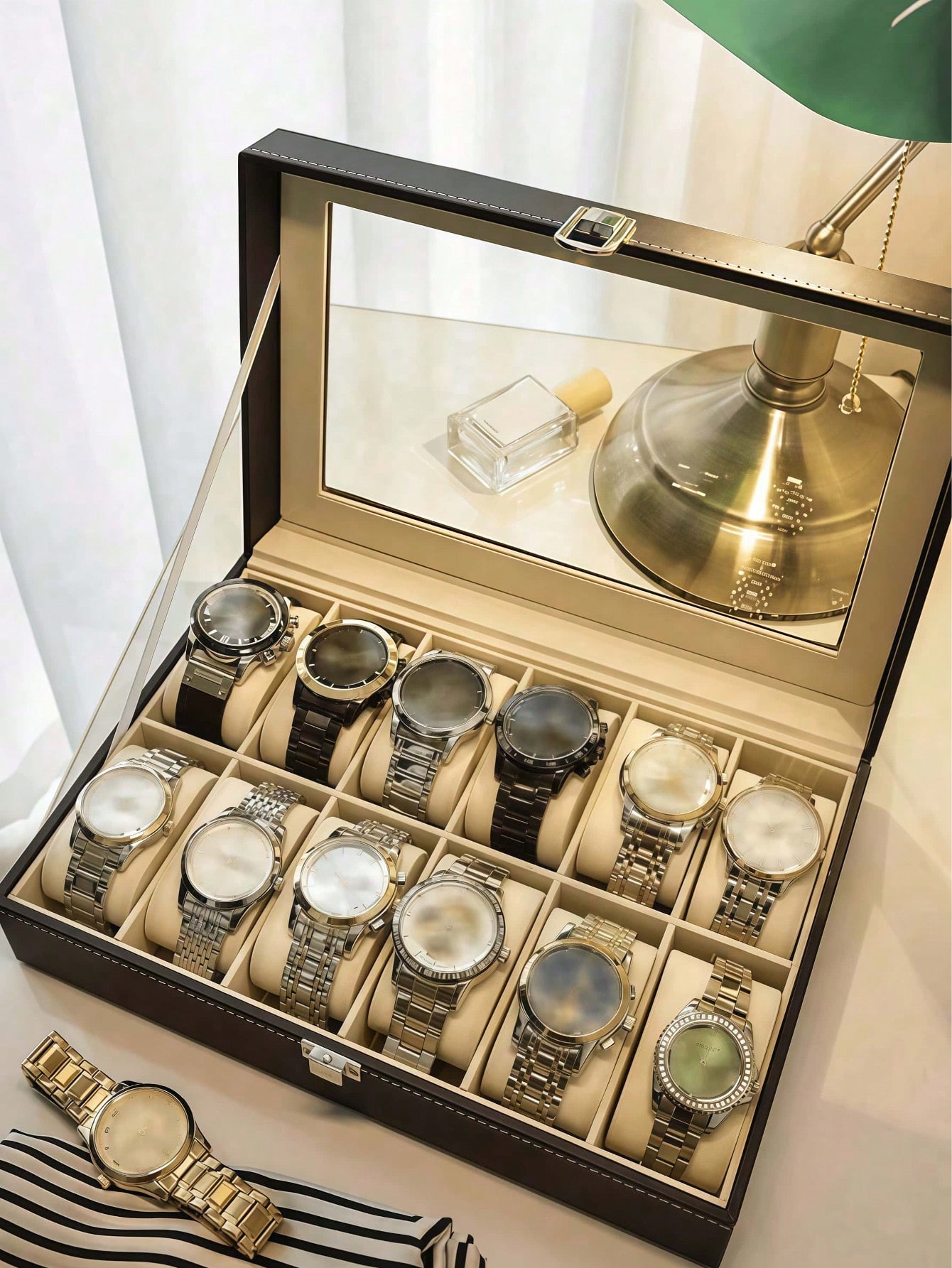 Caja de Relojes de Cuero con C - Watch Display Box reseña y precio